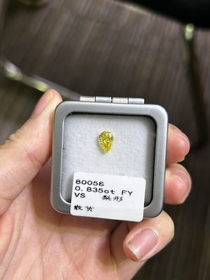0.83ct en laboratoire, diamants jaunes, coupe de poire, CVD, jaune luxueux, vers le diamant.