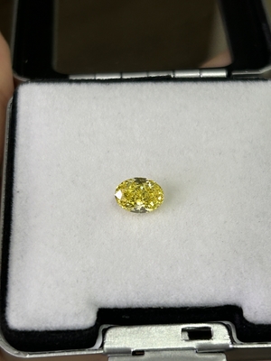 1.37 carats Ovale coupé HPHT VS CVD Diamants fantaisie Jaune vif