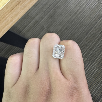 6.56 carats Radiant Cut Diamant Lab Cultivé SI1 Clarté F Couleur
