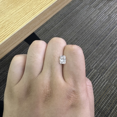 1.69ct Diamant radiant créé en laboratoire F VS1 EX VG N IGI LG628422031