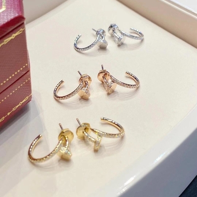 Diamant naturel 0,51 carats Boucles d'oreilles à ongles 18k Boucles d'oreilles en or massif VS GH