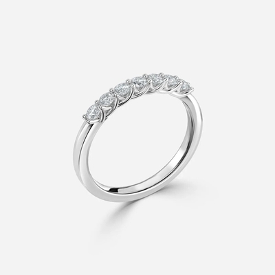 Une bague de mariage en diamant de laboratoire personnalisée VVS Clarité 1 carat.